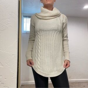 EUC Cozy Cream with Gold Cable Knit Long Sleeve Sweater